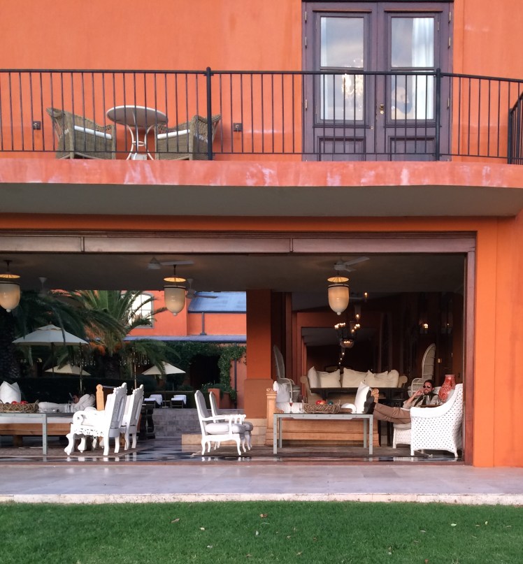 I spy a happy vacationer.